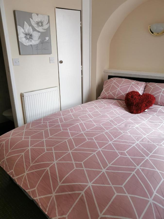 Leeds House Guest House Бринлингтон Экстерьер фото